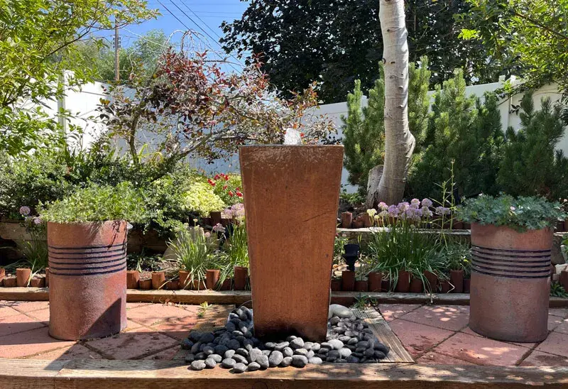 Square fountain